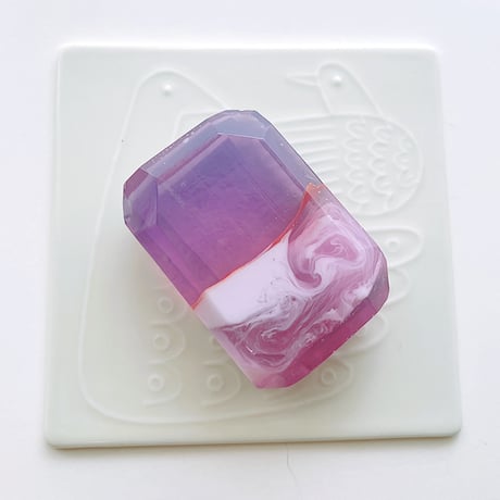 森石鹸　宝石石鹸 アメジスト　ブルガリア産真正ラベンダー精油の香り 55g/1個