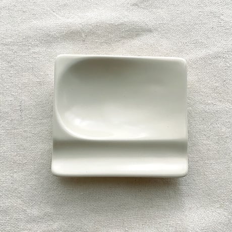 【波佐見焼】aiyu（アイユー）重宝皿　マットホワイト　箸置き＆醤油・薬味皿【メール便アイテム】