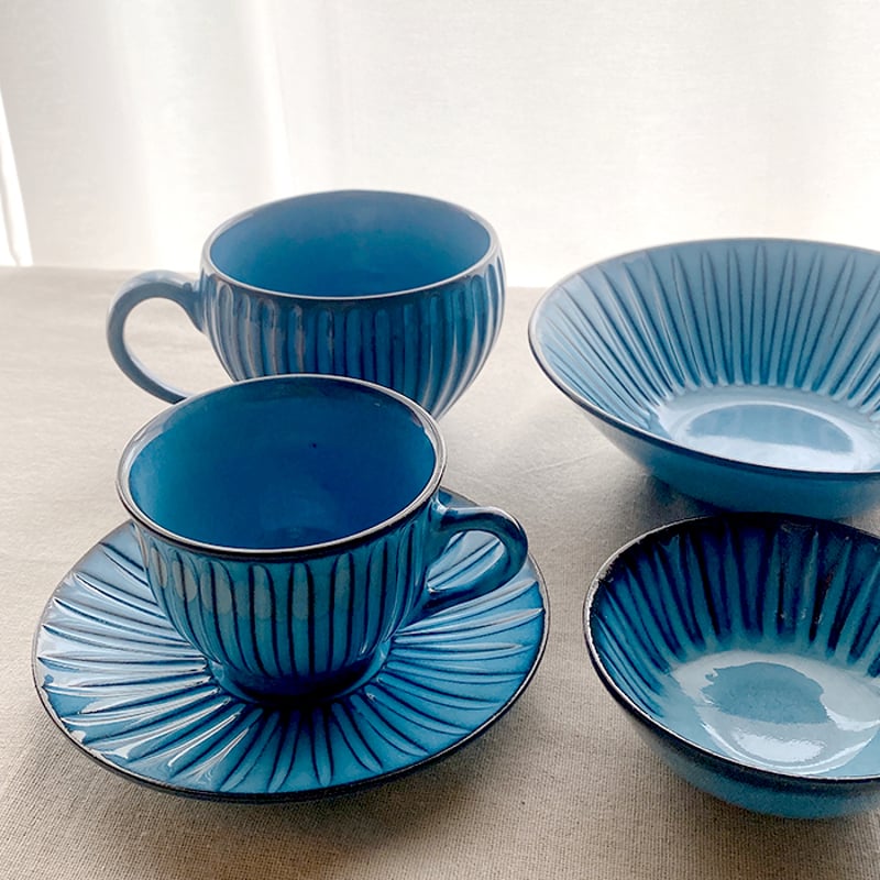 浜陶【波佐見焼】BLUE彫 半小付（小皿）小鉢 | Flow