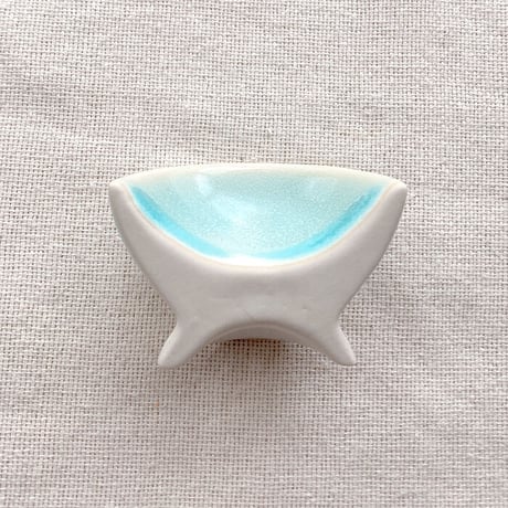【波佐見焼】西海陶器くらわんか碗 箸置　ライトブルー　箸置き はしおき カトラリーレスト【メール便アイテム】
