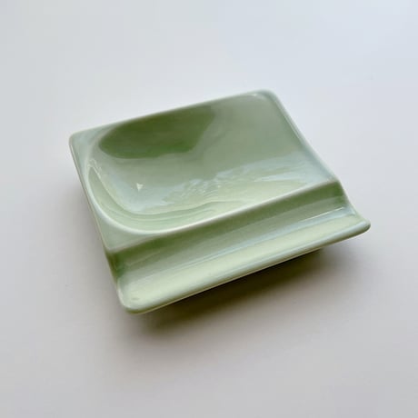 【波佐見焼】aiyu（アイユー）重宝皿　若草釉　箸置き＆醤油・薬味皿【メール便アイテム】