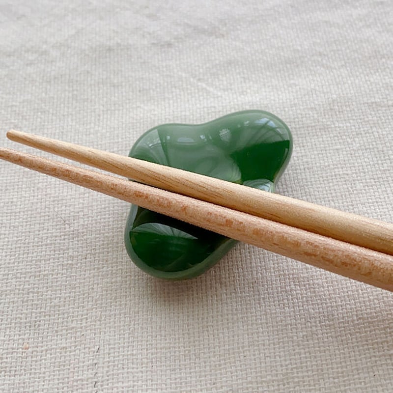 波佐見焼】西海陶器 松 箸置【メール便アイテム】 箸置き カトラリー