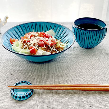 浜陶【波佐見焼】BLUE彫　反ボウル（中）　深皿　サラダボウル　丼