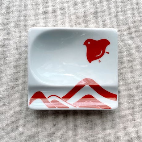 【波佐見焼】aiyu（アイユー）重宝皿　波に千鳥 赤　箸置き＆醤油・薬味皿【メール便アイテム】