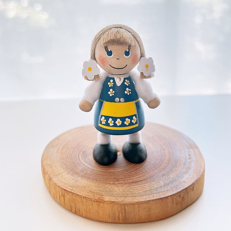 Skandinavisk Hemslojd 北欧フィギュア スウェーデンガール | Flow