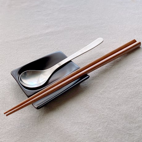 【波佐見焼】aiyu（アイユー）重宝皿　マットブラウン　箸置き＆醤油・薬味皿　【メール便アイテム】
