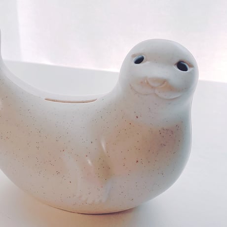 PLASTEP　アザラシ貯金箱