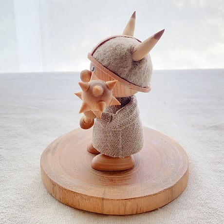 Skandinavisk Hemslojd　北欧フィギュア　バイキングボーイ