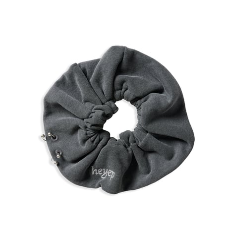 Pierced Sweatshirt Scrunchie (GRY)