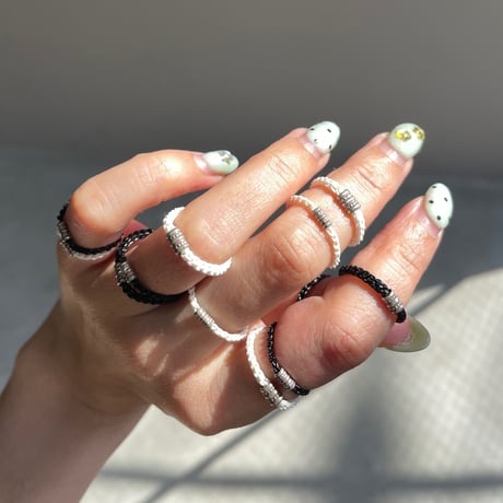 karen silver crochet ring (WHT)