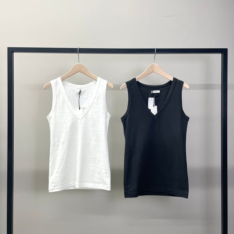 COTTON V NECK ( WHT / GRAPHITE )