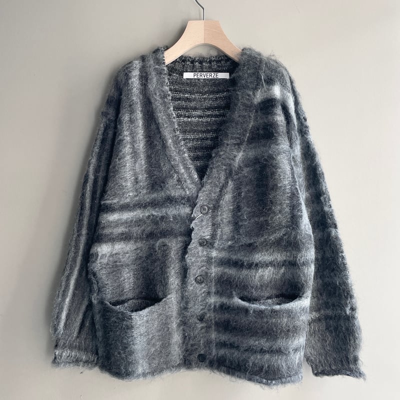 Patch Large Cardigan (Gray) | Tavy STORE