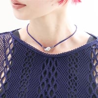 pearl and silver chips metallic crochet necklace (BLUE)