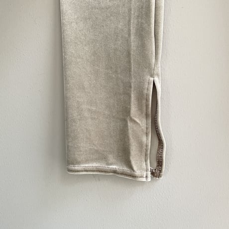 VELVET SLIM PANTS (Nut / Taupe)