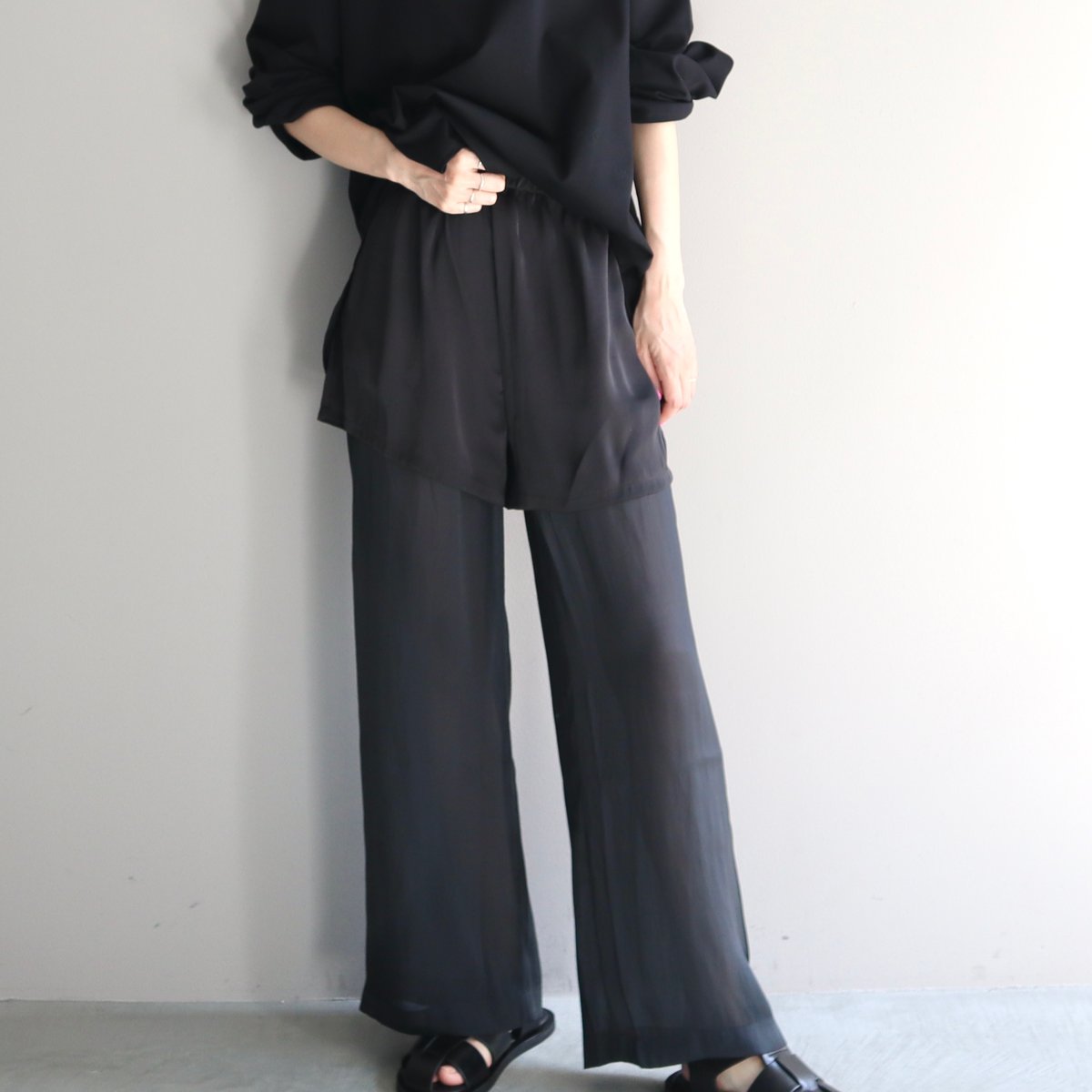 FOTTSFOTTS  OVERLAPPING PANTS オーバーラップパンツ FOTTSFOTTS OVERLAPPING PANTS オーバーラップパンツ - メルカリ