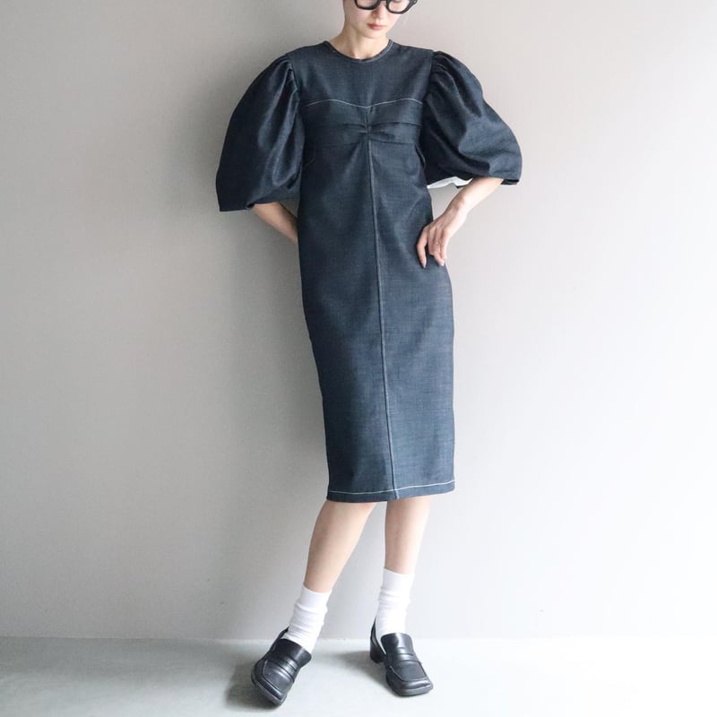 VOLUME SLEEVE ONEPIECE | Tavy STORE