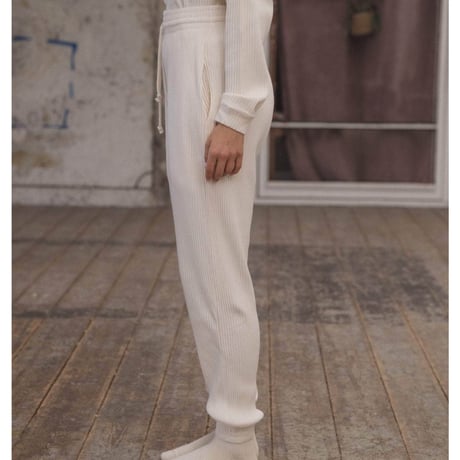 SWEAT PANTS