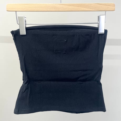 Elastic Rib Paded Bare Top  (BLK)