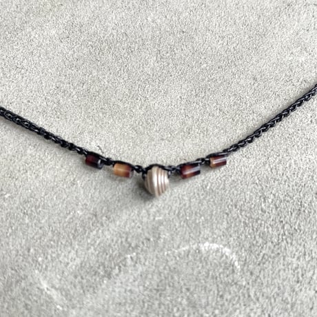 pastry and peanut metallic crochet necklace (BLK)