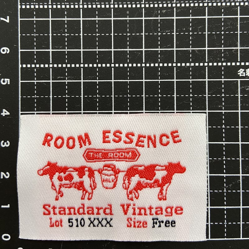 刺繍タグ 牛ROOM ESSENCE | タグ屋ヤスオ