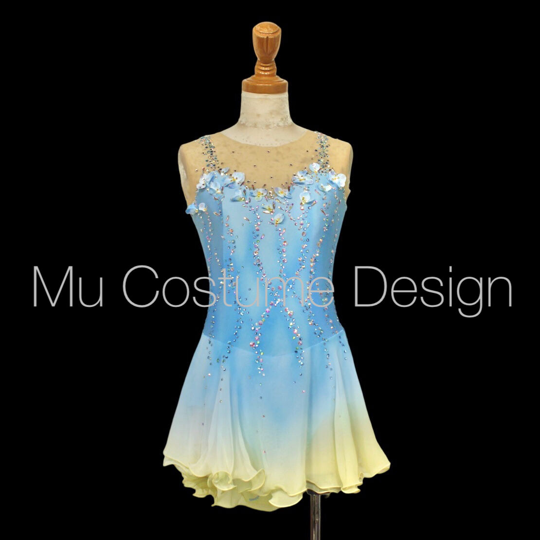 フィギュアスケート 衣装 145-155cm 水色 | Mu-Costume design フィギュアスケート 衣装 145-155cm 水色 | Mu-Costume design
