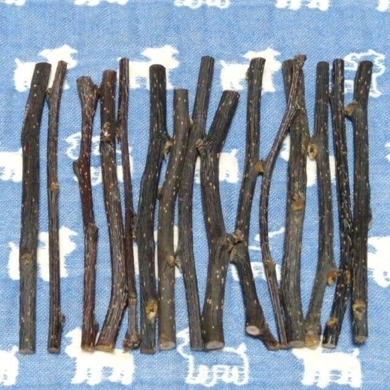 梨小枝40g15本程度、鳥デグーハムスター小動物かじり木、梨の木の乾燥