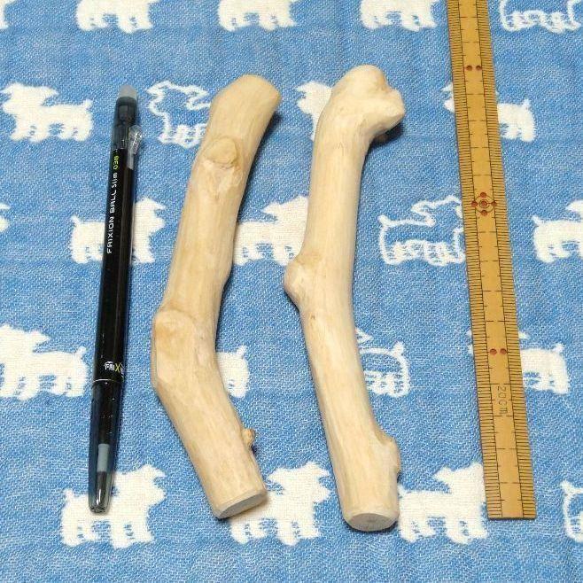 専用おまとめ12本.犬のおもちゃ犬用、歯固め、かじり木梨の木、小型犬向き ☆227.犬用国産梨の木新品枝おもちゃ超小型犬向け？歯固め