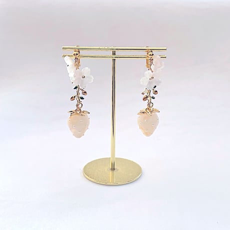 苺ピアス/イヤリング