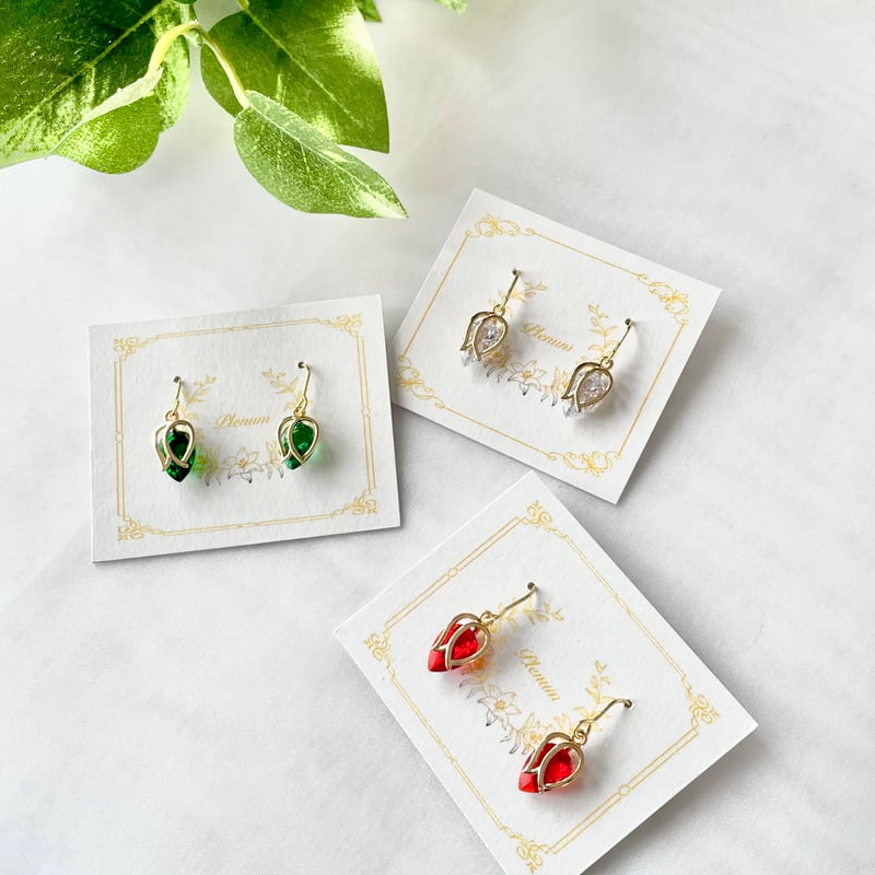 60 ちゅるんちゅるんレジン✖︎ガラスチャーム ピアスorイヤリング