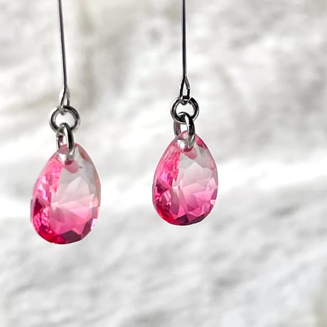 【全9色×金具2色】グラデーションが綺麗なガラスチャームのピアス/イヤリング