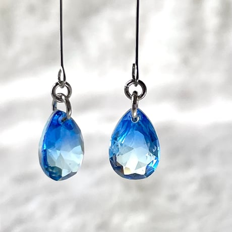 【全9色×金具2色】グラデーションが綺麗なガラスチャームのピアス/イヤリング