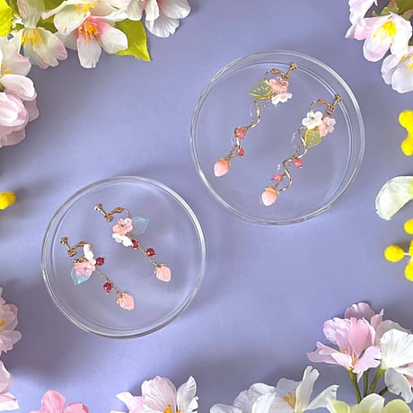 [選べるカラー]朝露･華やぎいちご«ピアス/イヤリング»金具変更０円*ﾟ