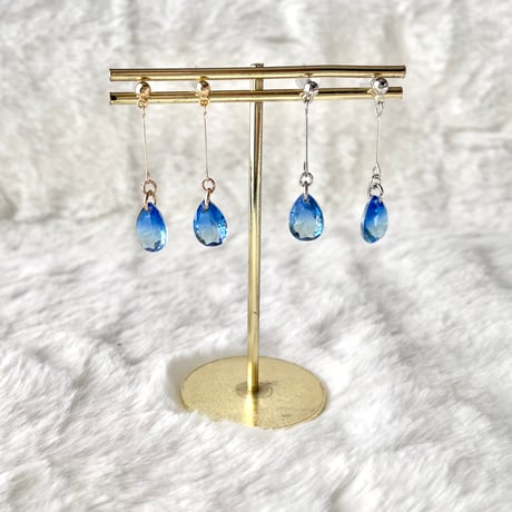 【全9色×金具2色】グラデーションが綺麗なガラスチャームのピアス/イヤリング