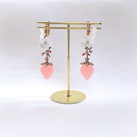 苺ピアス/イヤリング