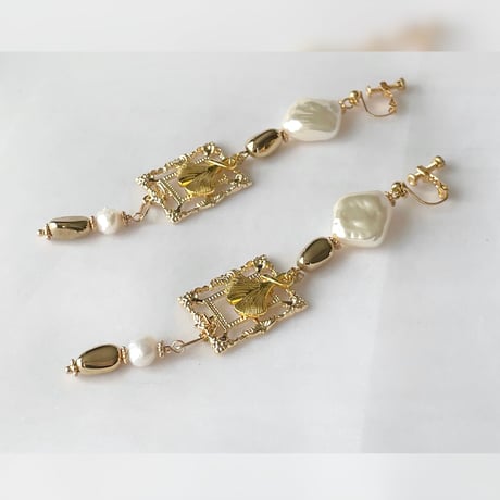 イチョウ鑑賞のゴージャスピアス/イヤリング[金具変更０円*ﾟ]
