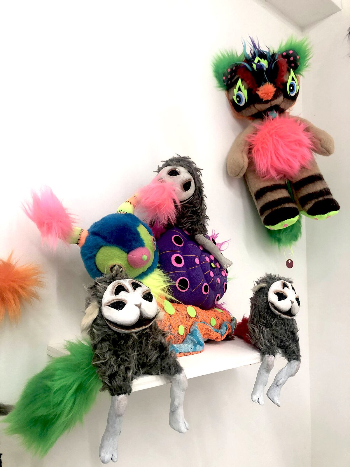 化けタヌキ尻尾の妖怪イヌジマ🟦 | Art nest YOMO Online