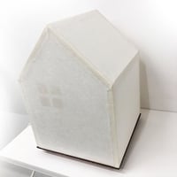 早渕太亮 「まちの灯り」(左)