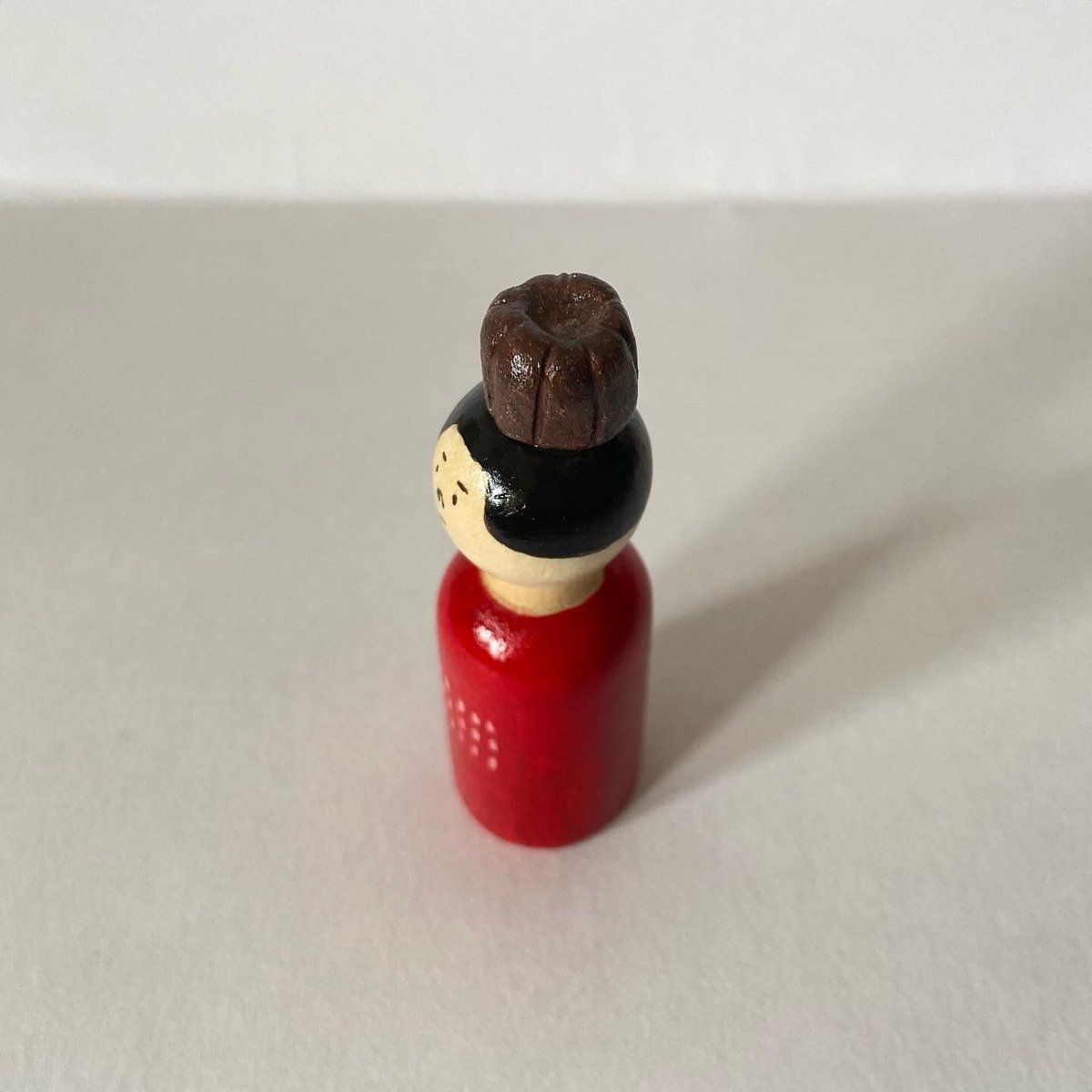 のっけこけし (カヌレ) | コビトのらくがき