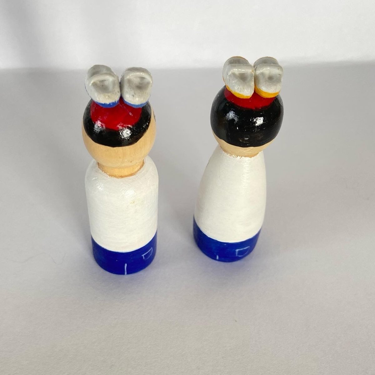 のっけこけし (上靴女の子) | コビトのらくがき