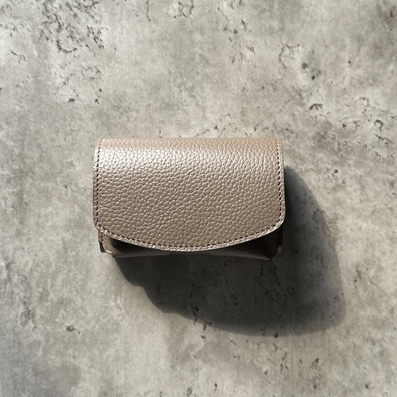 maisonsbond 三つ折り財布(Amy Greige) maisonsbond 三つ折り財布(Amy Greige)