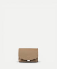 Amy Black | Maison Sbond