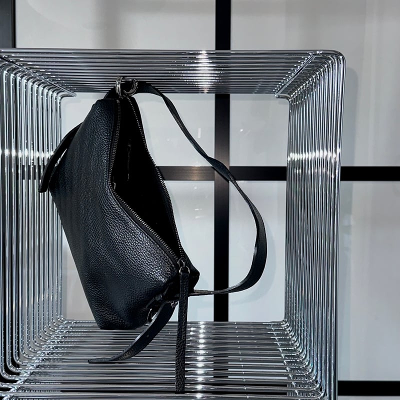 N.05 Black (International) | Maison Sbond N.05 Black (International) | Maison Sbond