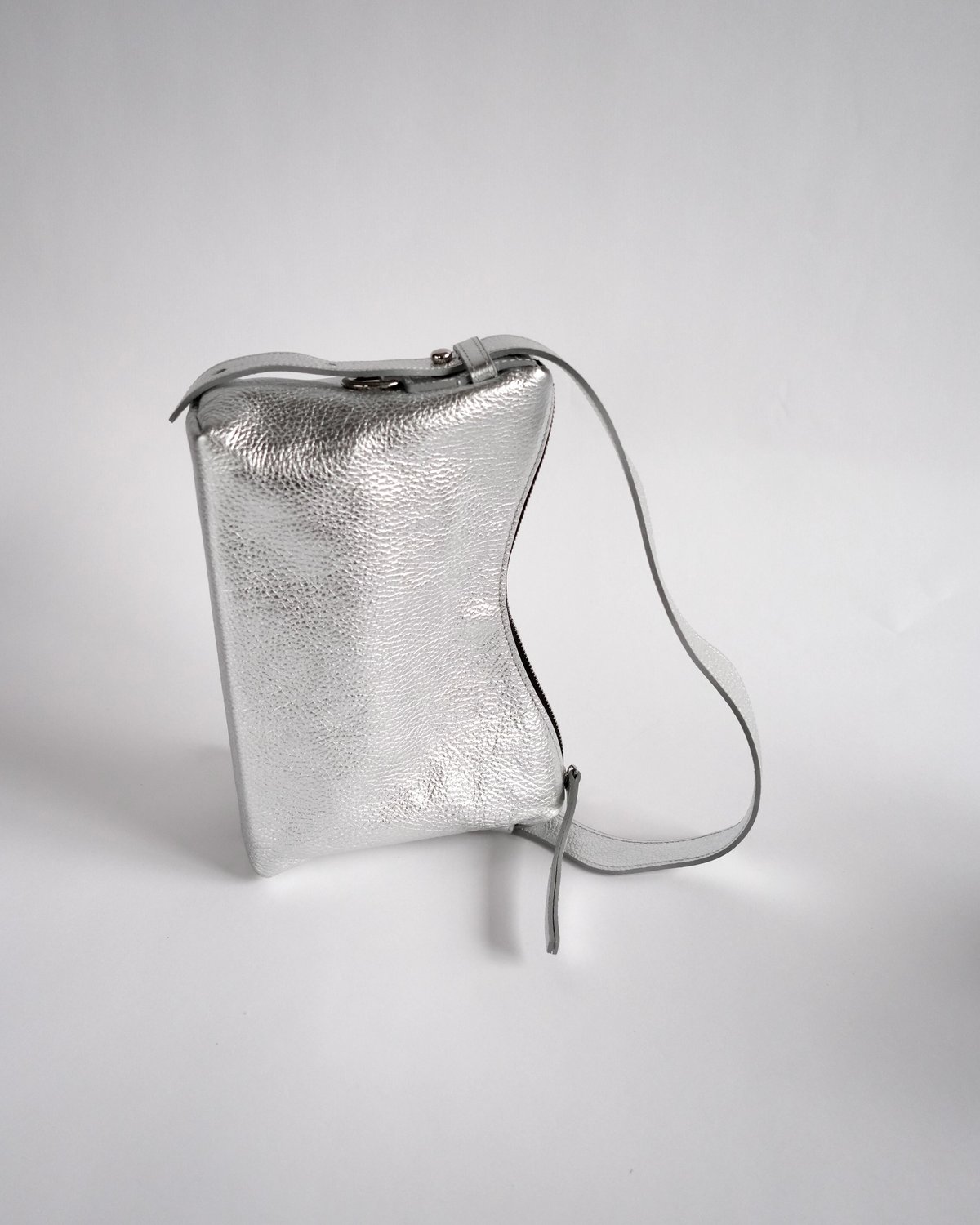 N.05 silver | Maison Sbond