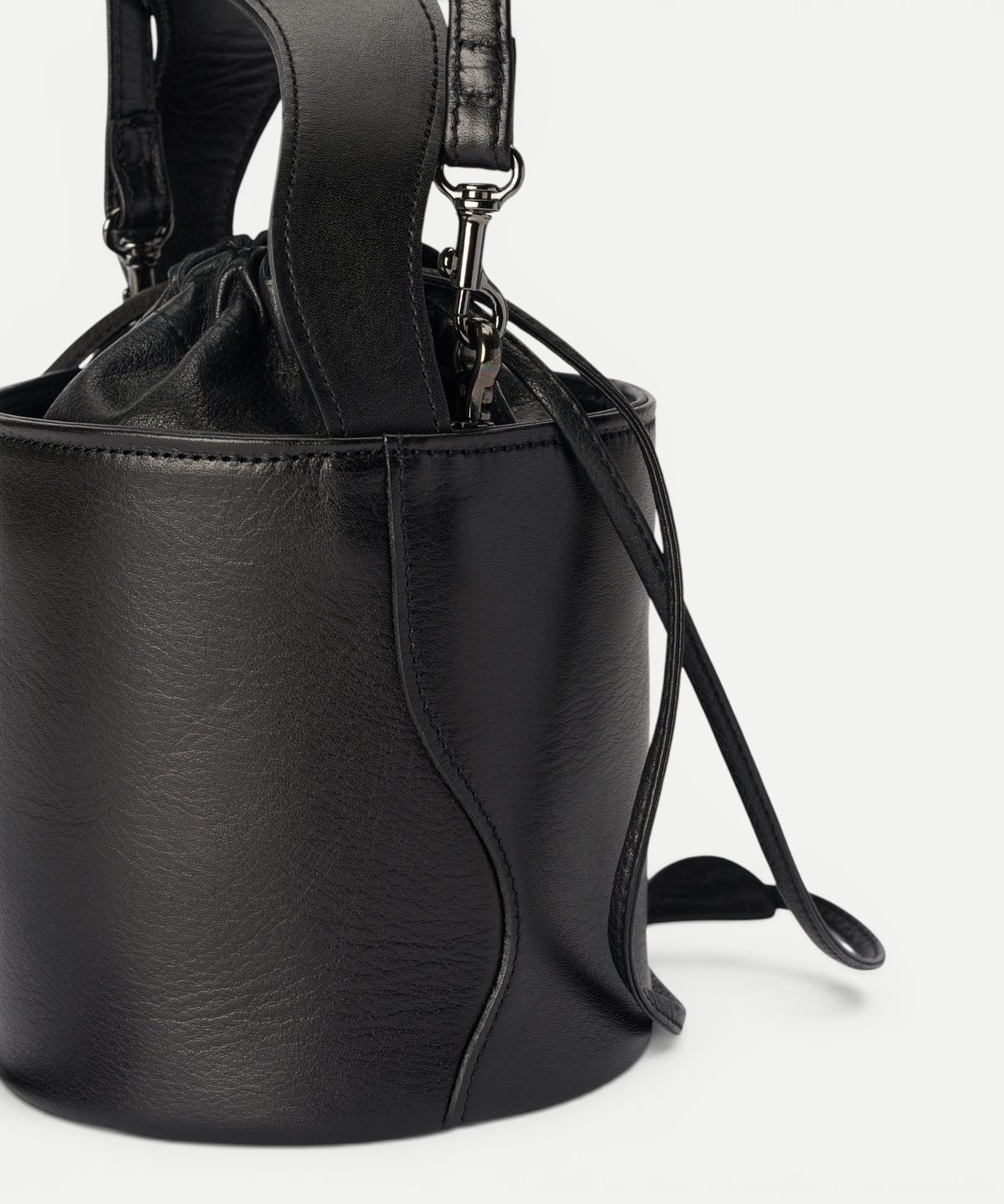 B.08 Black | Maison Sbond