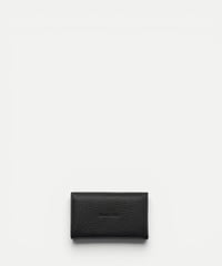 P.07 Black