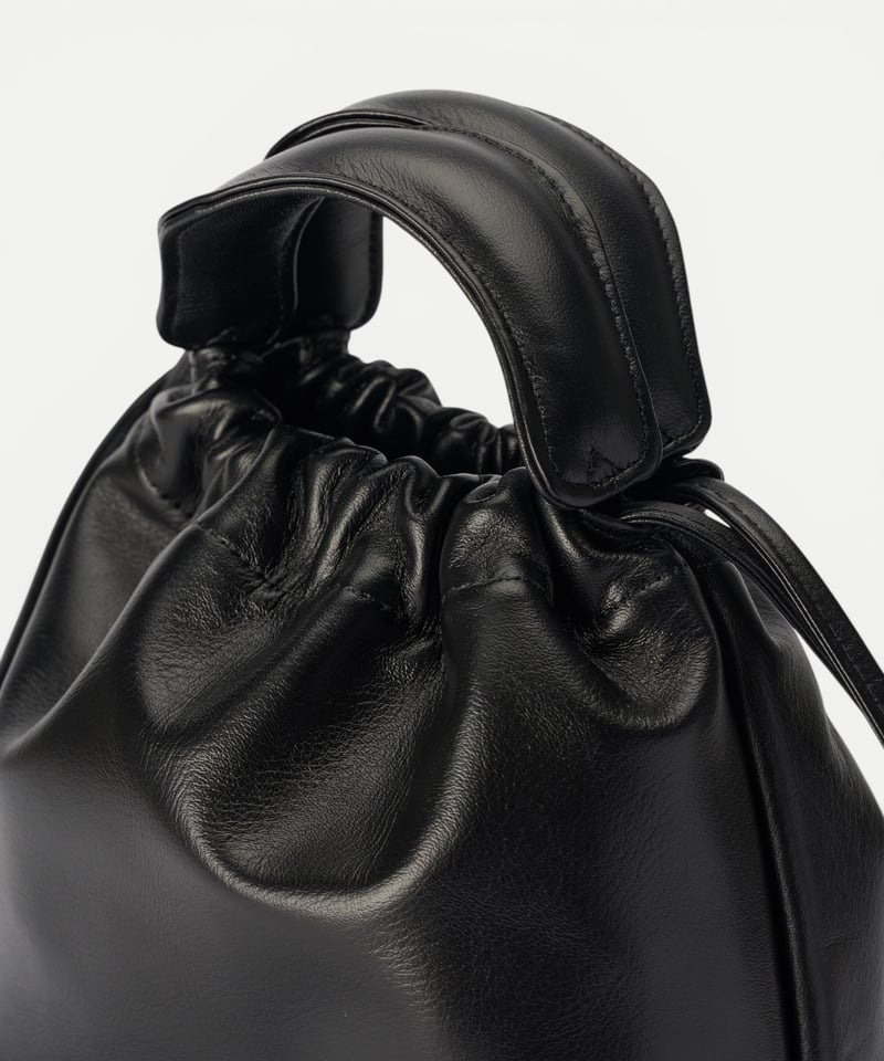 C.08 Black | Maison Sbond