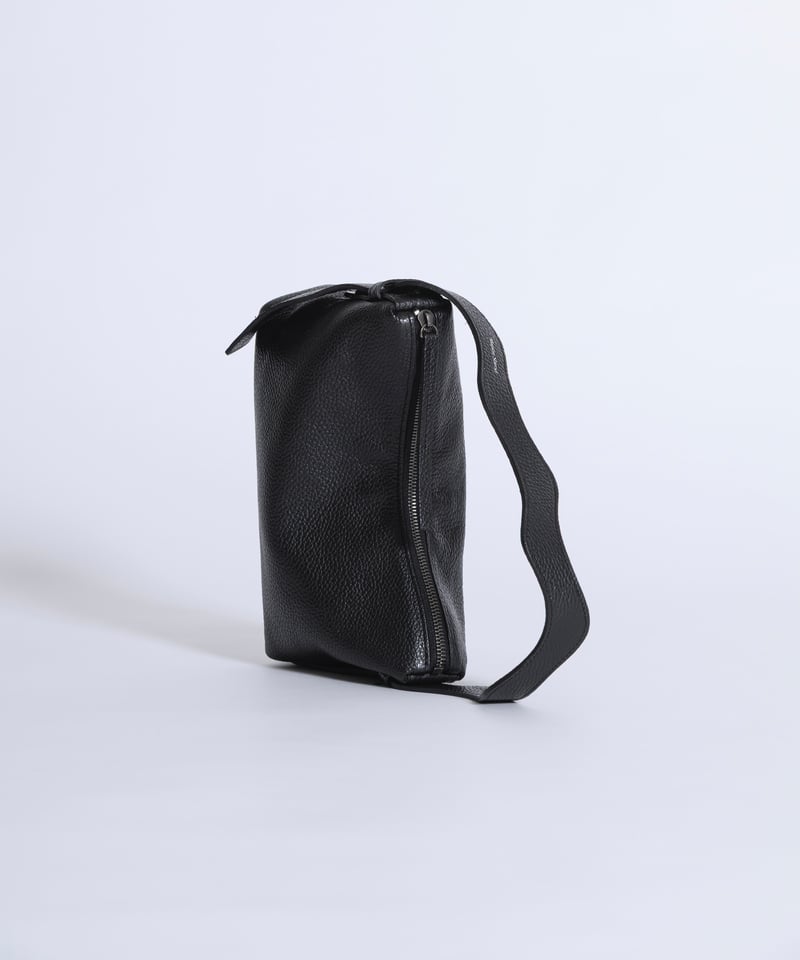 N.05 Black | Maison Sbond