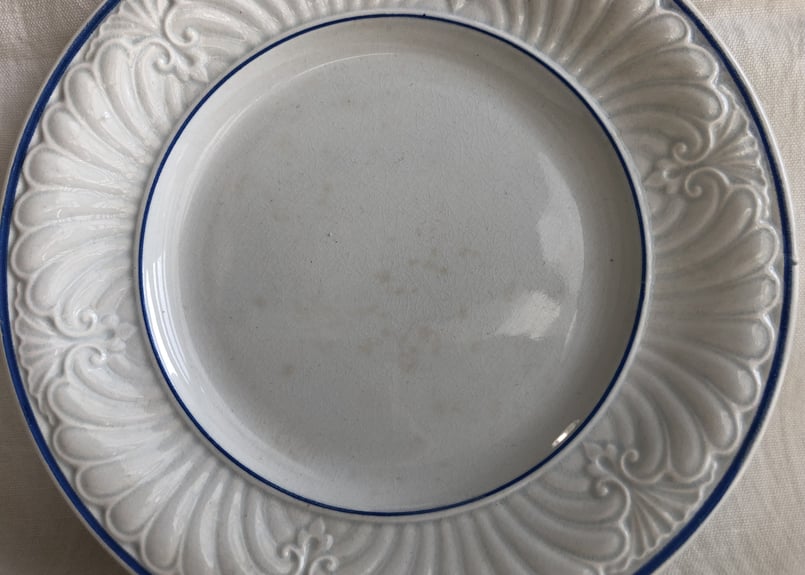 Creil et Montereau クレイユエモントロー レリーフ皿 | 15区 -Quin