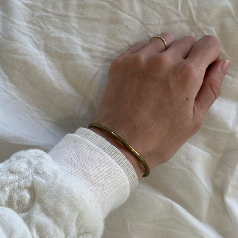 真鍮のシンプル1連バングル 太め（namida works） | 撓撰 _tawawa_