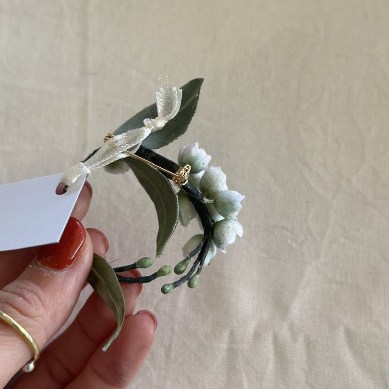 スズランの布花ブローチ （Magnolia liliiflora） | 撓撰 _tawawa_